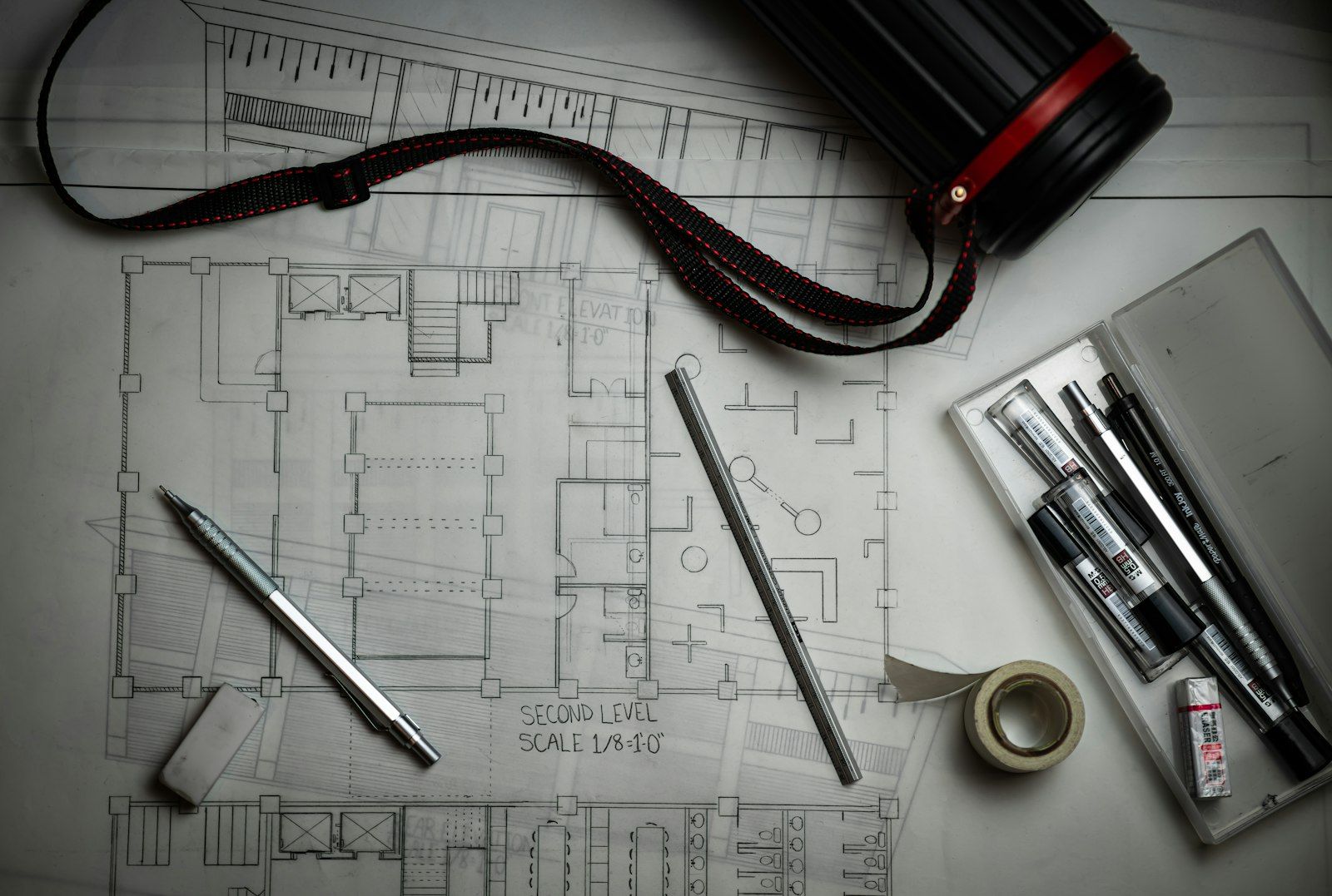 Planimetria tecnica disegnata a mano con matita e righello